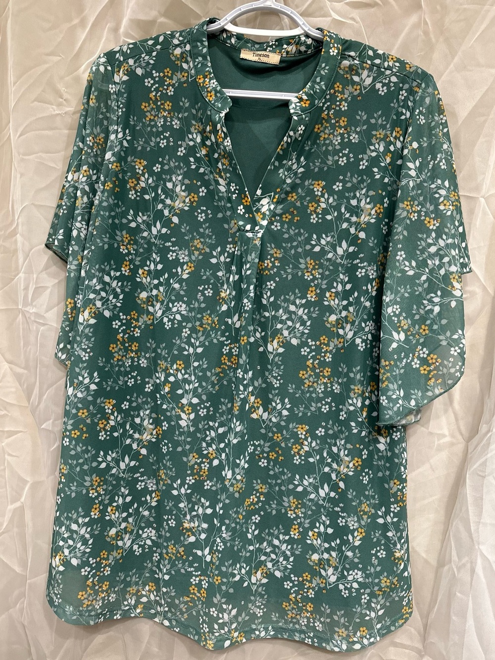 Green Flowy Floral Split-Neck Blouse